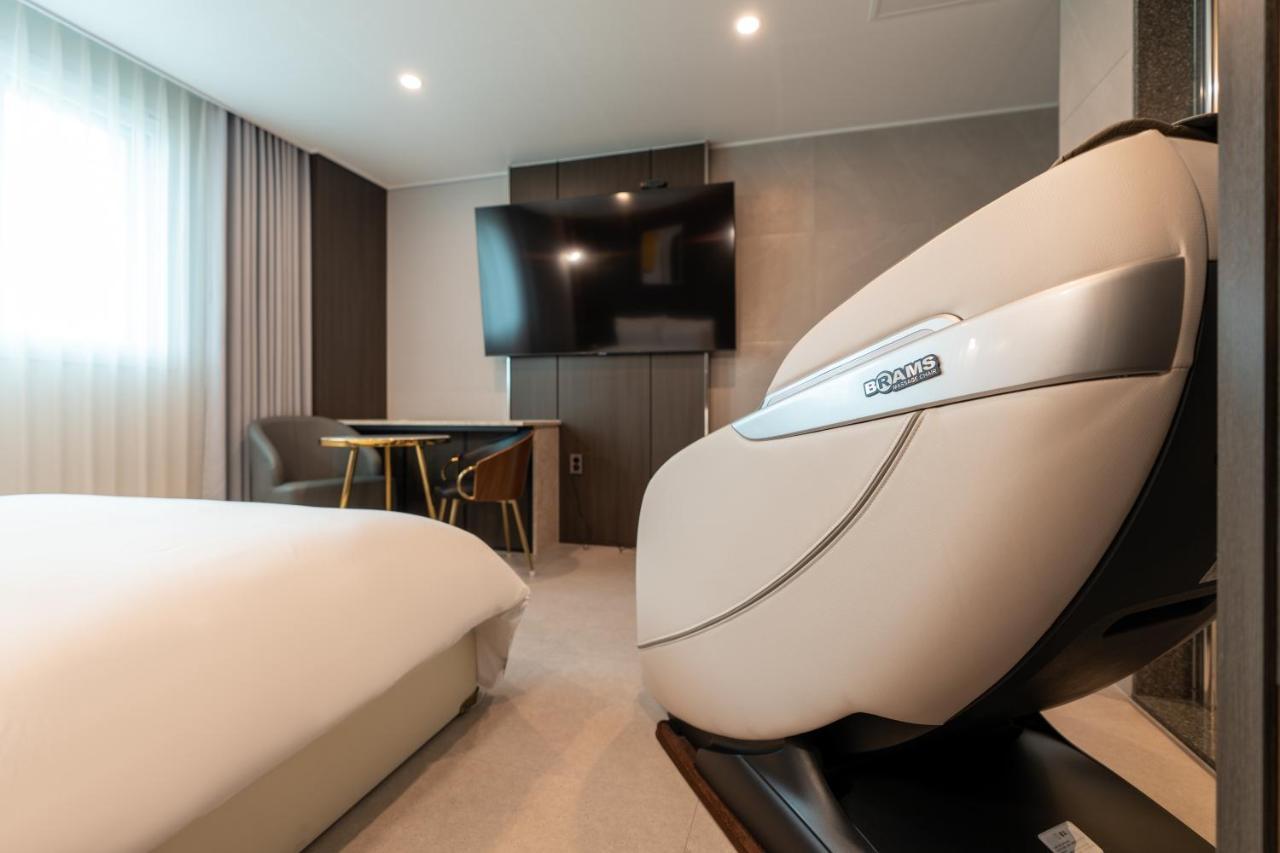 Jecheon Hound Hotel Chechon Экстерьер фото