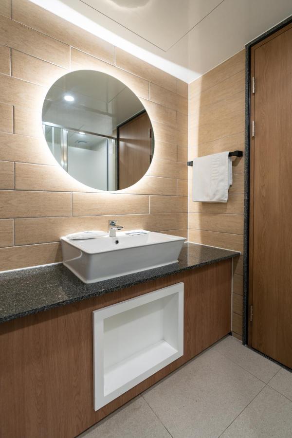 Jecheon Hound Hotel Chechon Экстерьер фото
