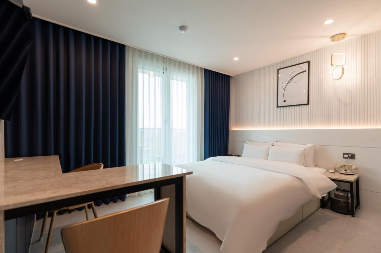 Jecheon Hound Hotel Chechon Экстерьер фото