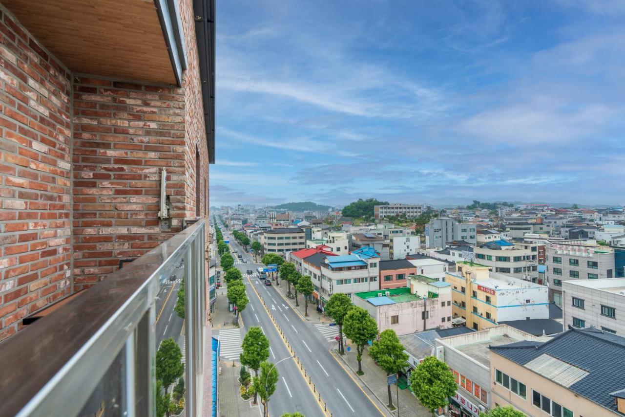 Jecheon Hound Hotel Chechon Экстерьер фото