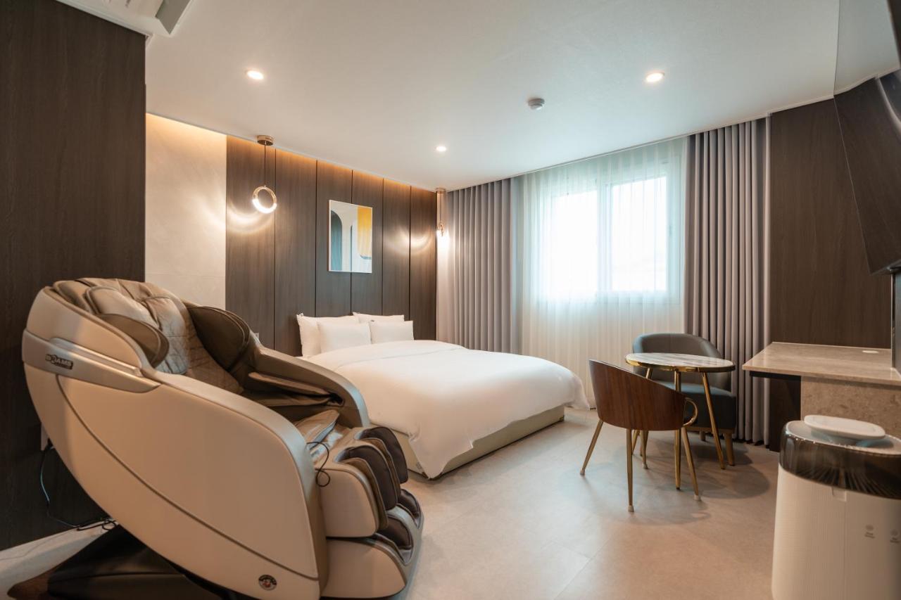 Jecheon Hound Hotel Chechon Экстерьер фото