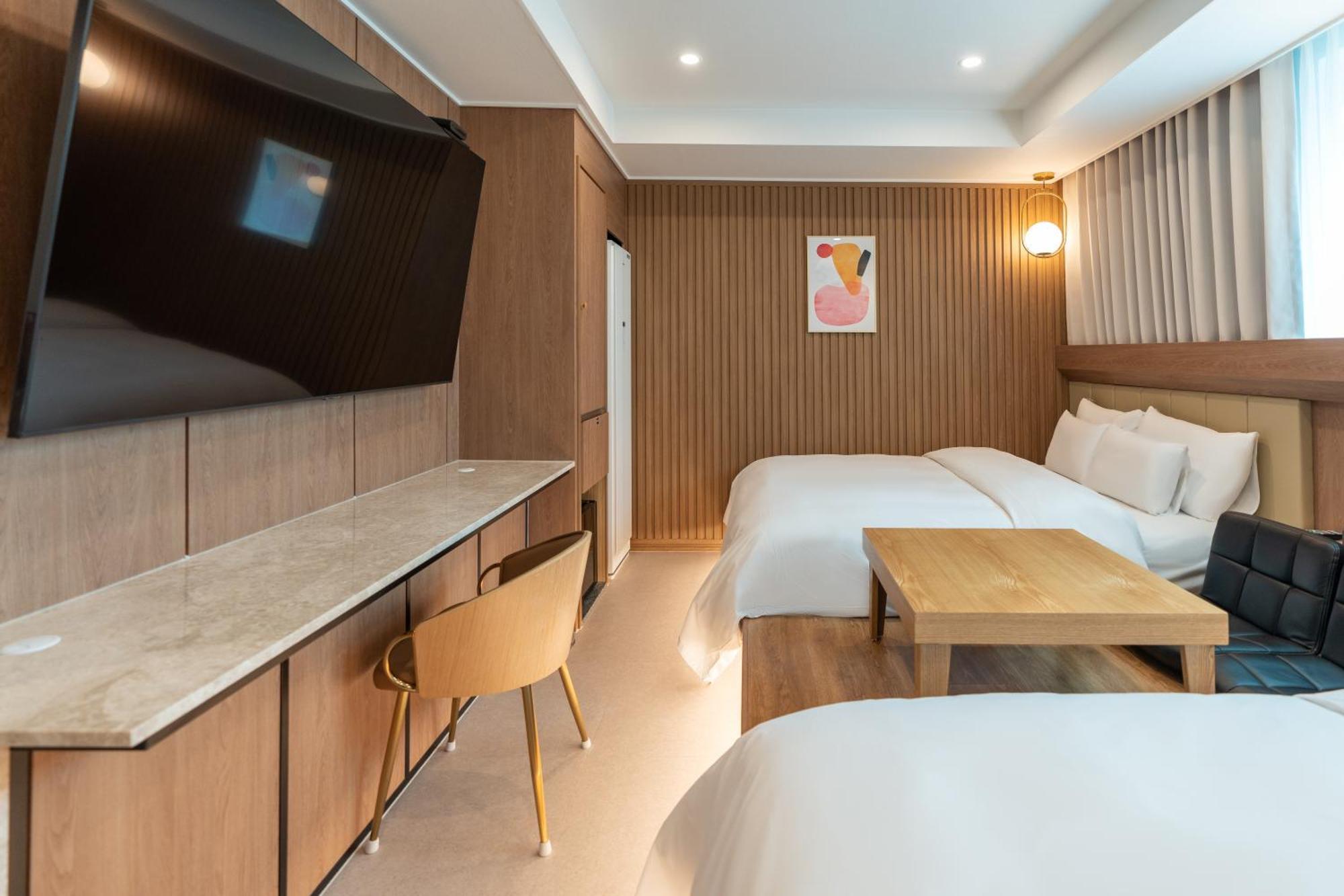 Jecheon Hound Hotel Chechon Экстерьер фото