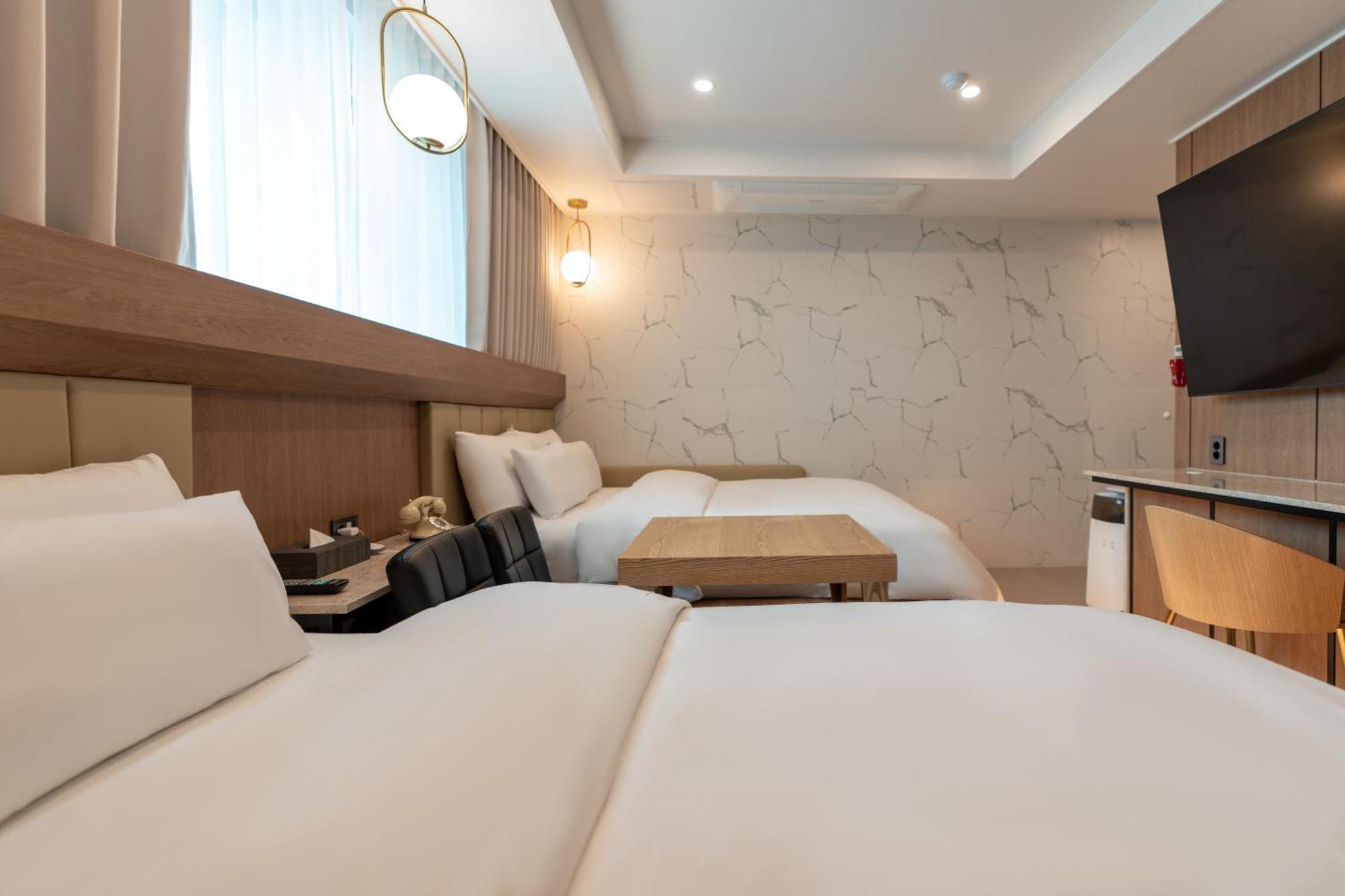 Jecheon Hound Hotel Chechon Экстерьер фото