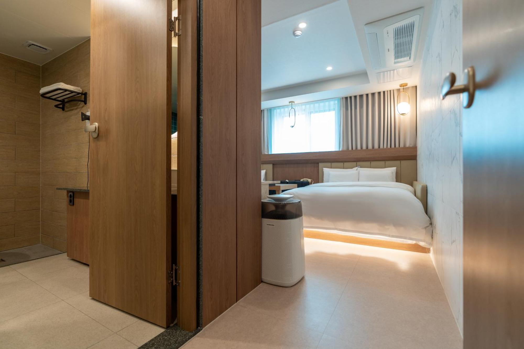 Jecheon Hound Hotel Chechon Экстерьер фото