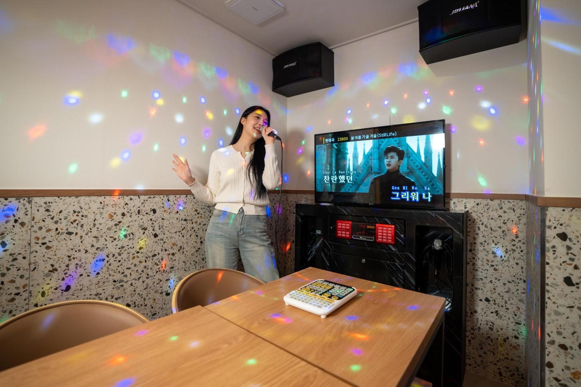 Jecheon Hound Hotel Chechon Экстерьер фото